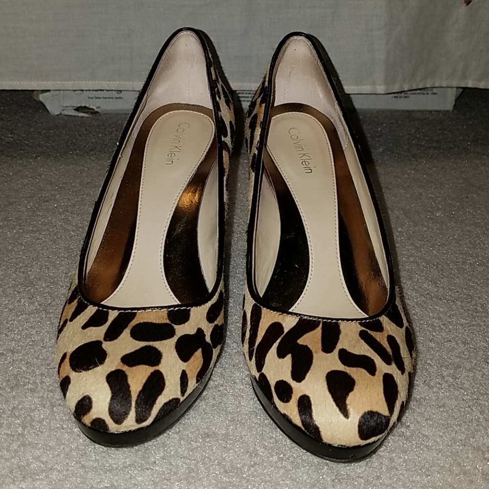 Calvin Klein 🐯 Leopard Calf Hair heels
